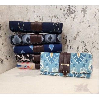 Blue Batik - The Boho Buckle