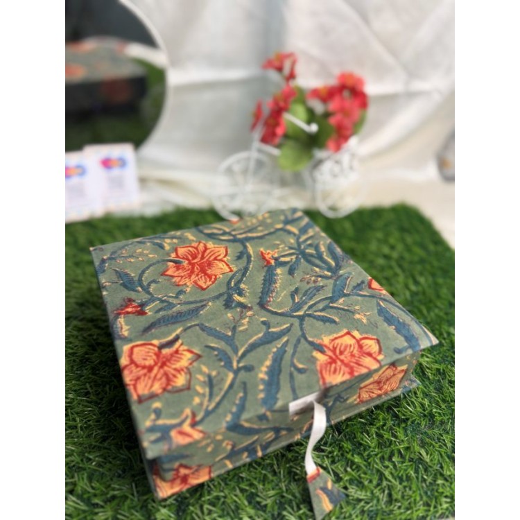 Bageecha - The Square Tissue Box