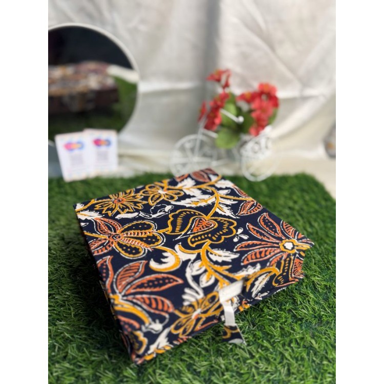 Neeli Roshni - The Square Tissue Box