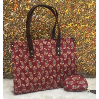 The Aabroo Tote - Mehroon Mehfil