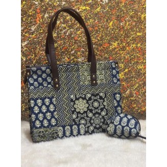 The Aabroo Tote - Neela Butta