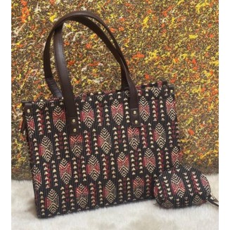The Aabroo Tote - Teercha