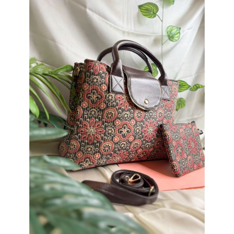 The Jashn Handbag - Nain