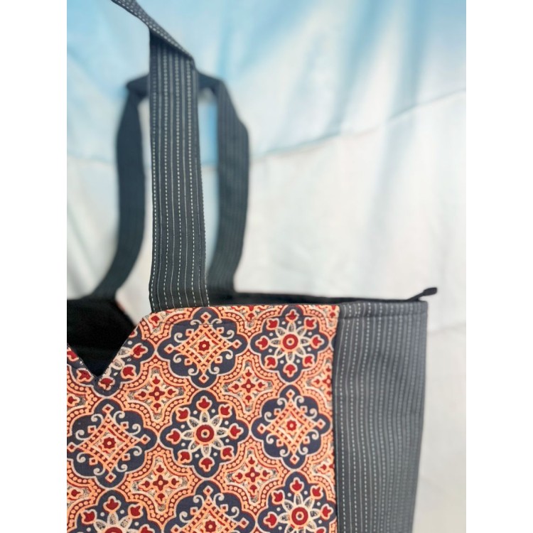 The Sindh Saga Tote - Ash