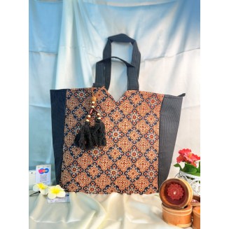 The Sindh Saga Tote - Ash