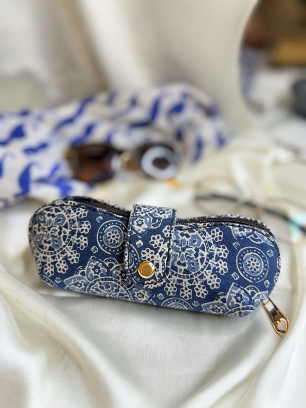 Shades Cover - Indigo Mandala