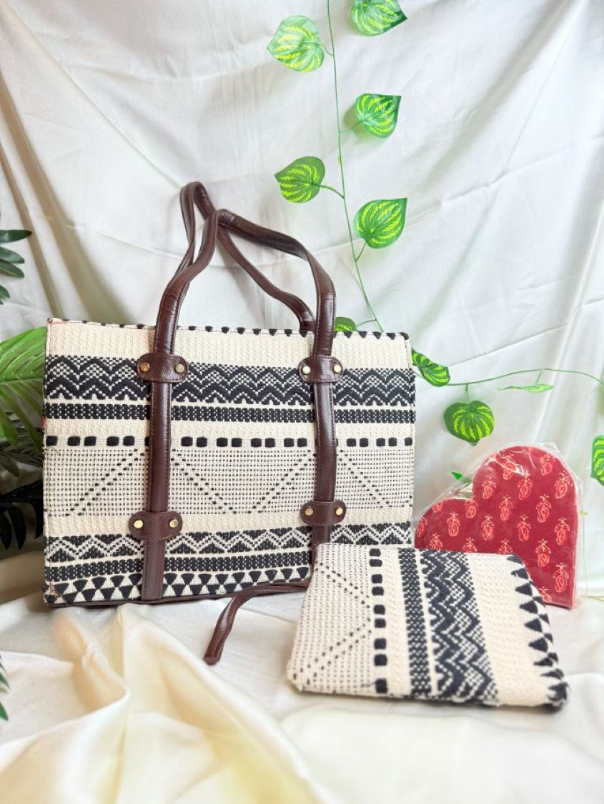 The Eclat Tote - Sugar Cream